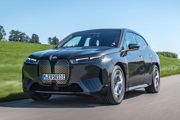 Yeni-BMW-iX - Teknoloji Danışmanı